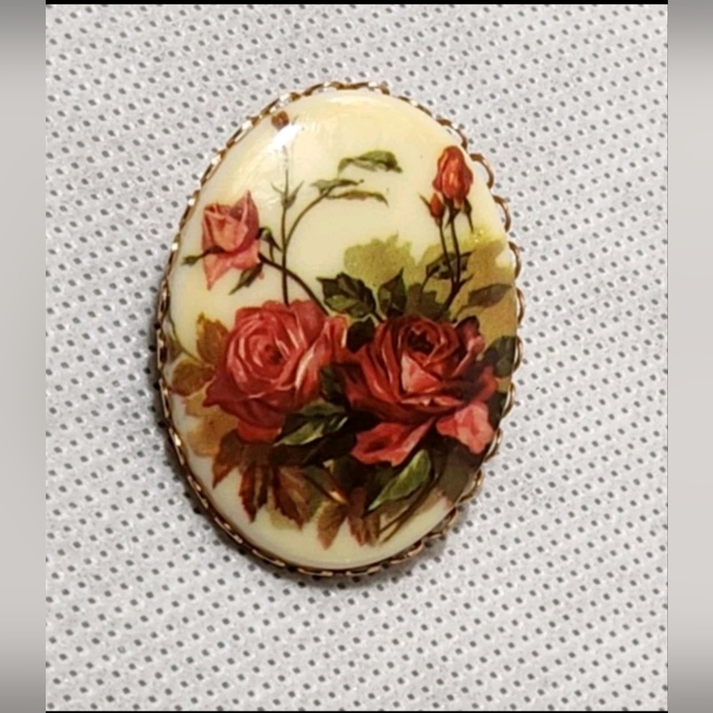 Vintage Red Roses Gold Tone Brooch Pin Faux Porcelain Pin